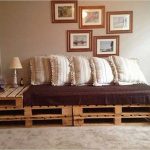 Letto matrimoniale realizzato con pallet