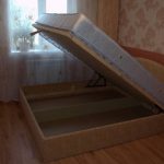 Letto morbido fai da te con meccanismo di sollevamento