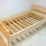 Letto in legno semplice fai da te