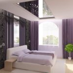 Inserto a specchio massiccio sul soffitto della camera da letto