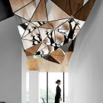 Soffitto a specchio originale nel corridoio