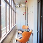 Soffitto in elementi a specchio sulla loggia
