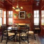 Soffitto a specchio all'interno della zona pranzo