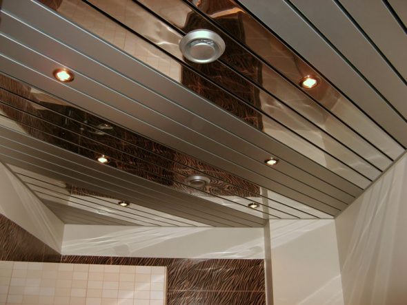 Soffitto a doghe di specchio