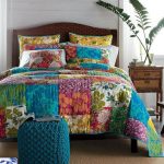 Copriletto trapuntato patchwork luminoso