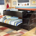 Letto pieghevole nero per due bambini