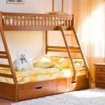 Cameretta per bambini con letto a castello