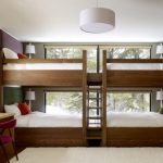 Letto a castello in legno con quattro posti letto