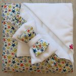 Coperta bifacciale fatta a mano per neonato o neonata