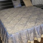 Copriletto trapuntato blu per letto matrimoniale