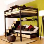 Letto a castello con struttura in metallo marrone