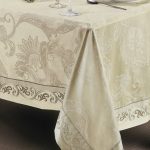 Bellissima tovaglia vintage per tavolo da pranzo