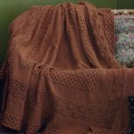 Bellissima coperta di cioccolato per il letto realizzata con le tue mani
