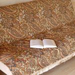 Copridivano con frange in stile orientale