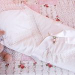 Coperta in velluto con imbottitura sintetica e pizzo con fodera interlock
