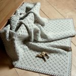 Coperta lavorata a maglia in pizzo di lana Vintage
