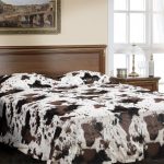 Coperta in pelliccia maculata per il letto