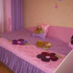 Coperta rosa-lilla con grandi fiori