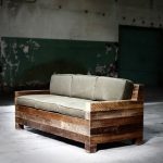 Divano fai da te con materiali economici