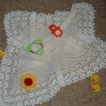 Splendida coperta per bambini in pizzo realizzata a mano