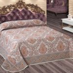 Copriletto jacquard con un bellissimo motivo