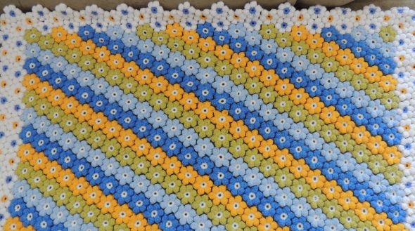 Coperta a righe floreali