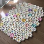 Un tappeto fatto di delicati fiori in colori pastello