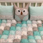 Coperte a forma di caramella e cuscini a forma di gufo fatti a mano per la culla del neonato