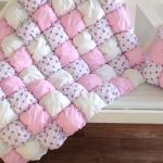 Cuscini e coperte in stile Bonbon