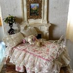 Set traforato per il letto di una bambola