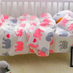Delicato set di biancheria da letto con elefanti per bambini in età prescolare