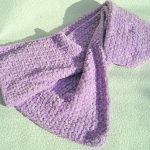 Una morbida coperta di peluche è adatta per una culla e un passeggino