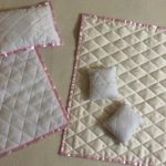Un semplice kit fai da te è perfetto per la culla di una bambola