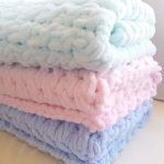 Coperte di peluche multicolori per neonati