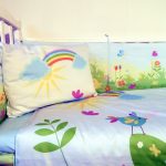 Letto per bambini luminoso con tutti i colori dell'arcobaleno