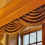 Grande asta per tende in legno con chiusure invisibili per tende