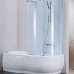 Vasca da bagno in acrilico con tenda in plastica