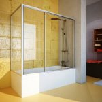 Colore giallo nell'interno del bagno