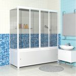 Piastrelle a mosaico all'interno del bagno