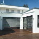 Pavimento in legno sulla terrazza aperta