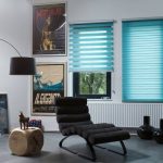 Design del soggiorno con poster sul muro