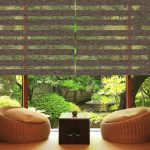 Finestra panoramica con vista sul giardino di una casa privata