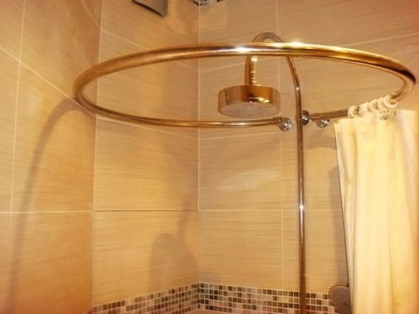 Bastone per tenda flessibile per il bagno