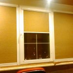 Finestra in PVC con tapparelle chiuse