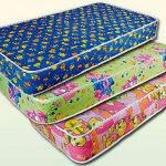 Materassi per bambini belli e comodi, dai colori vivaci