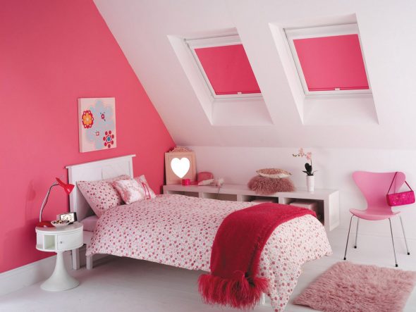 Tende a rullo rosa per la cameretta dei bambini