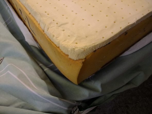 Materasso in schiuma fai da te secondo le istruzioni