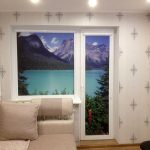 Decorare un balcone con tende e stampa fotografica