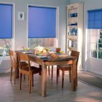 Set da pranzo con mobili in legno