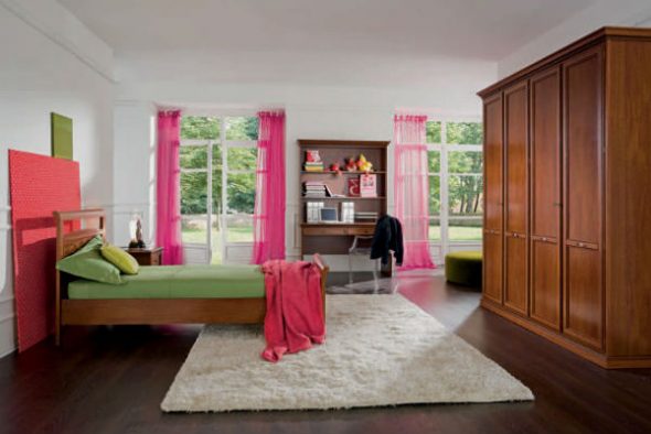 Combinazione di tende rosa con altri elementi